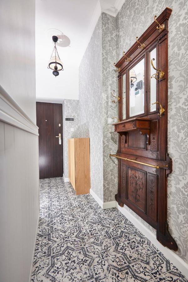 Mokotowska Place For Apartment *