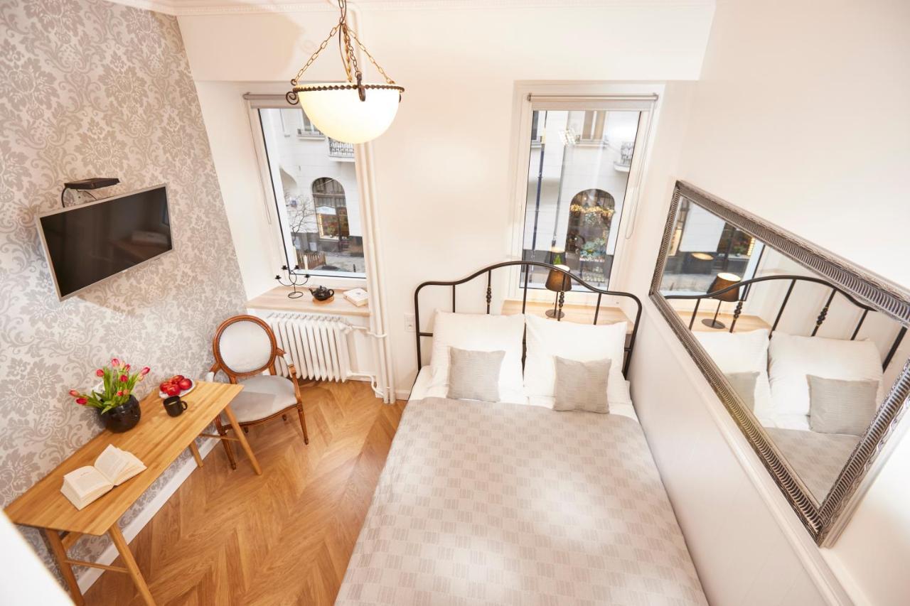 Mokotowska Place For Apartment