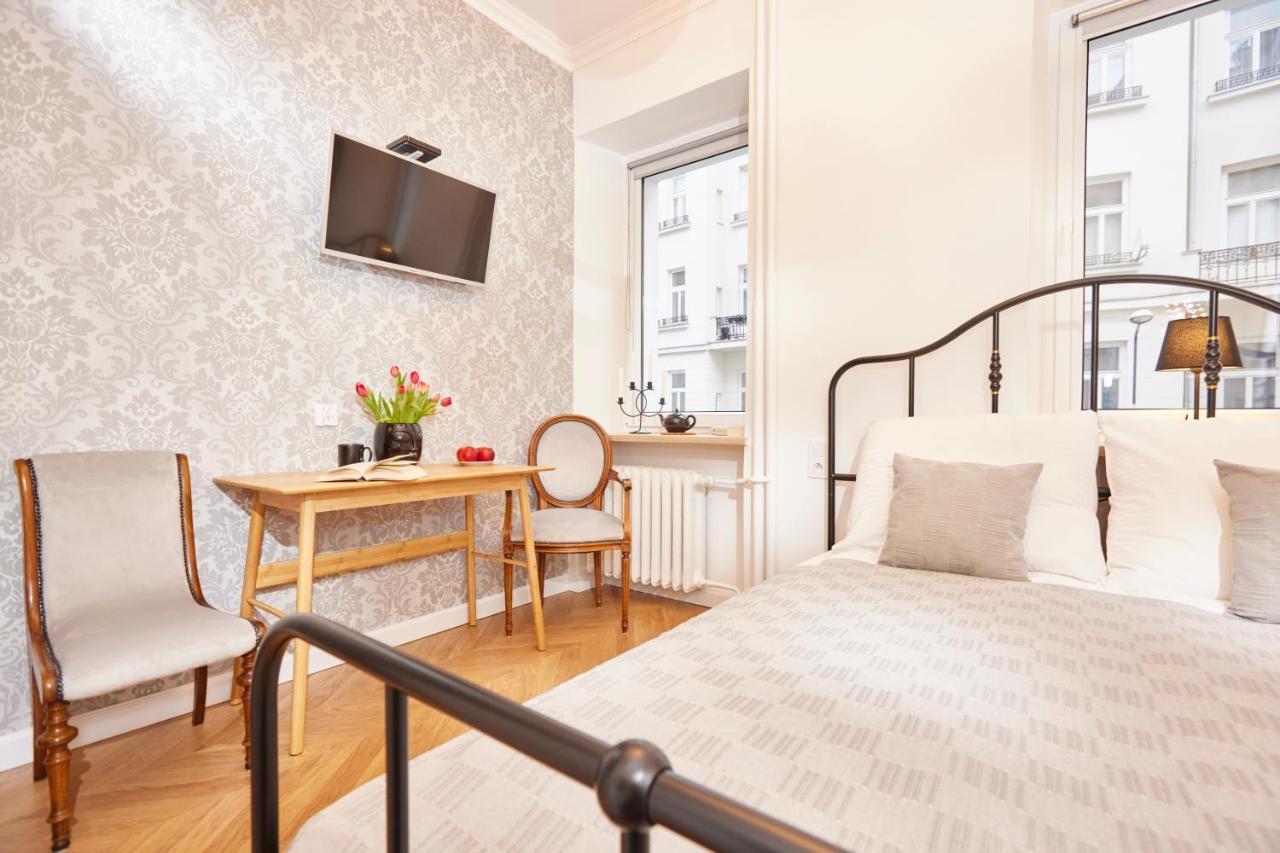 Mokotowska Place For Apartment *