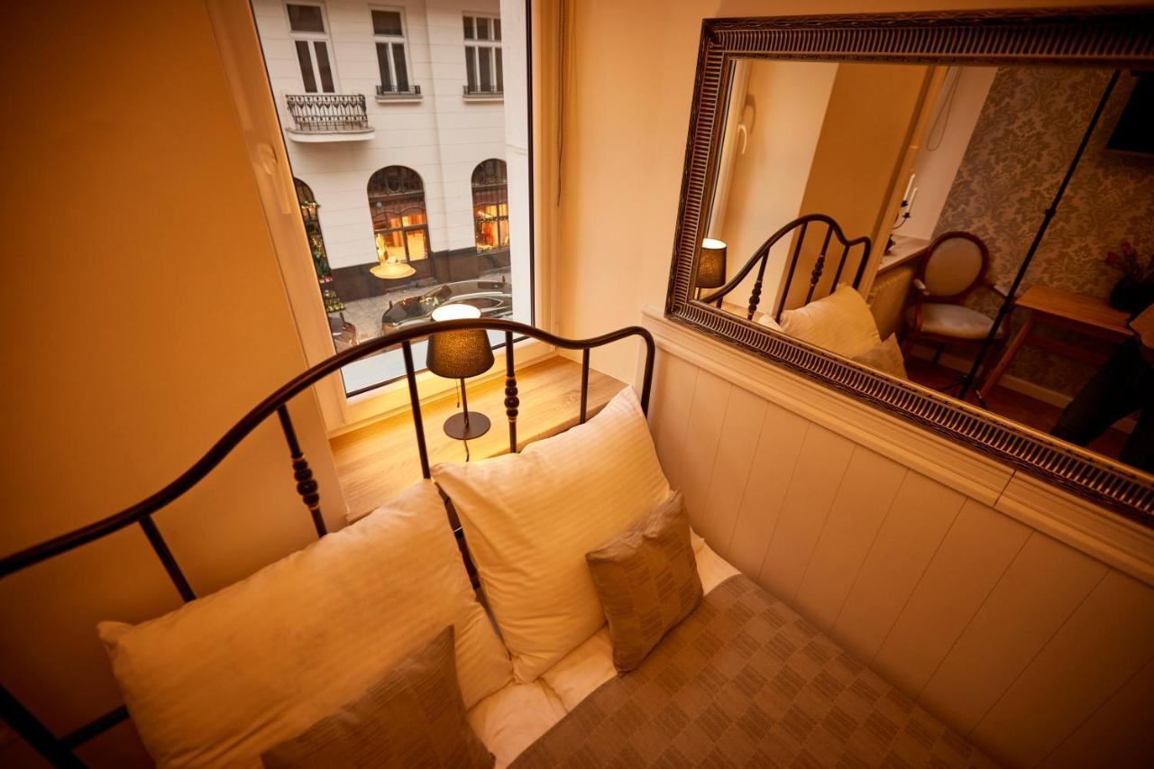 Mokotowska Place For Apartment *